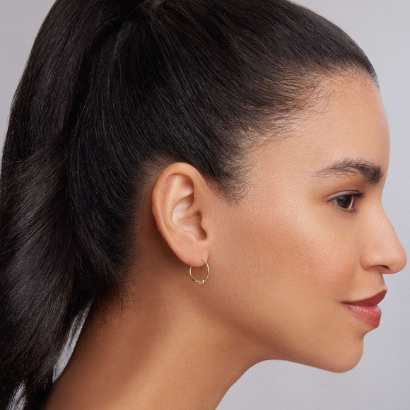 LAGOS Signature Caviar Superfine Hoop Wire Earrings 18K Yellow Gold NWOT - Picture 2 of 3